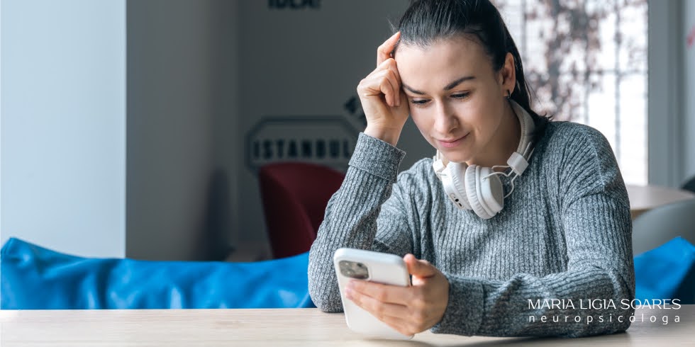Seu Cérebro nas Redes Sociais: O Impacto na Memória e Atenção