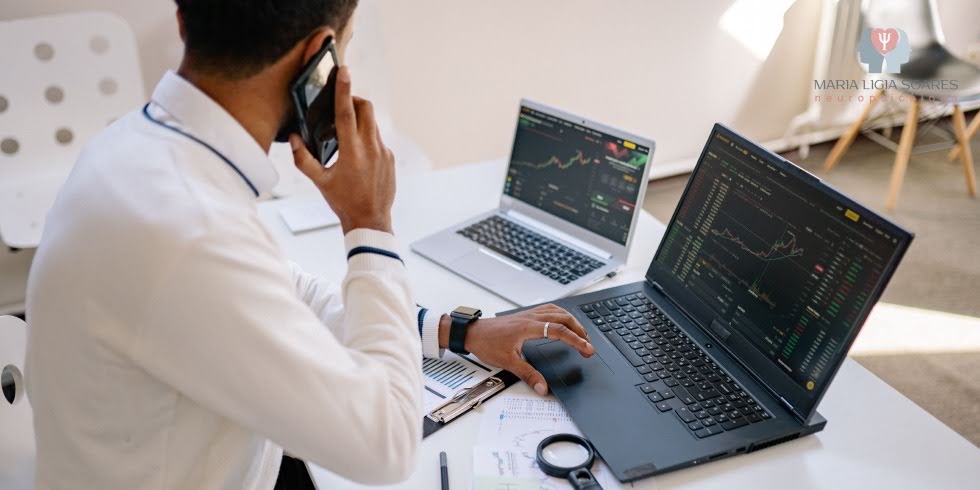 Multitarefa Existe Mesmo? O Que Diz a Neurociência